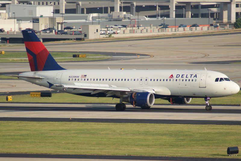 Delta to fly newer, quieter, more efficient aircraft at New York’s LaGuardia Airport