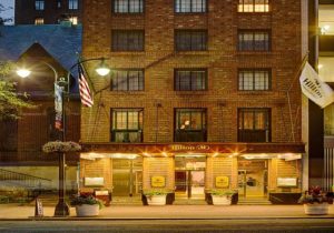 Hilton New York Grand Central guests ratings: The Best and the Worst