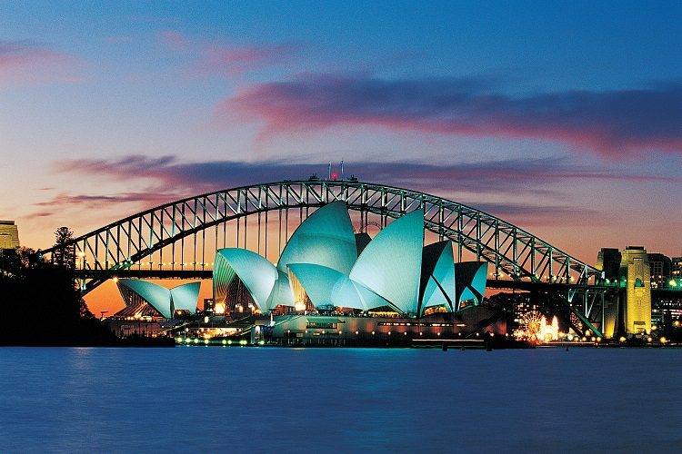 Experience Australia in luxurious style