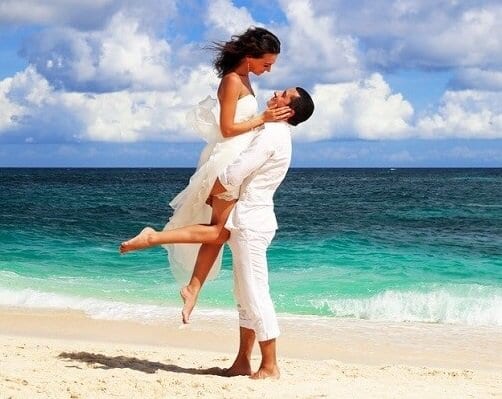 Travel advisors rate best honeymoon destinations for each month of the year