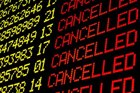 FAA shuts down New York’s LaGuardia Airport, all incoming flights halted