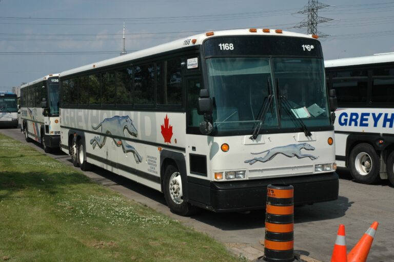 Greyhound Canada ends all services in Canada