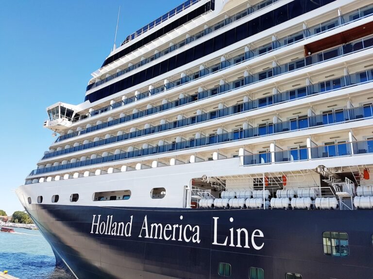 Holland America Line resumes Greece cruises in August