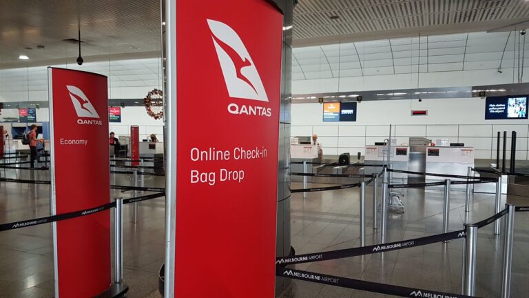 Union Sues Qantas Airways Over Massive Pandemic Layoffs and Wins